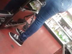 That ass in them jeans tho 11